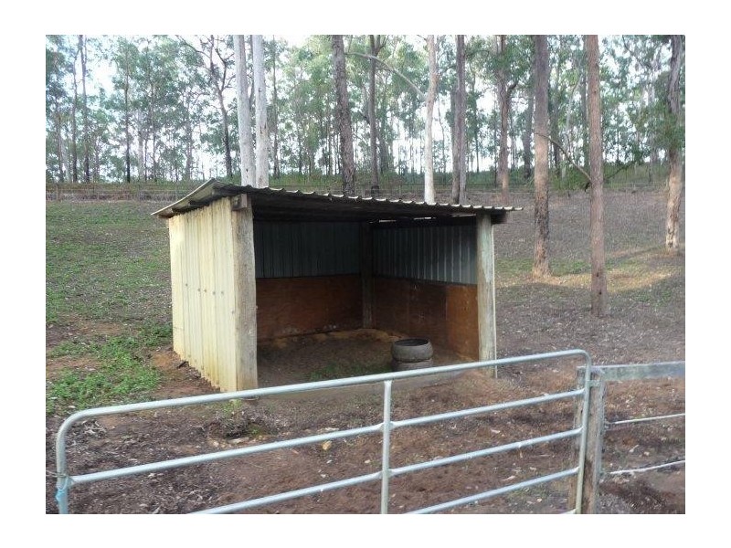 Glass House Mountains QLD 4518