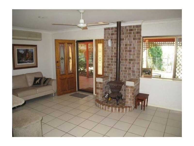 Glass House Mountains QLD 4518