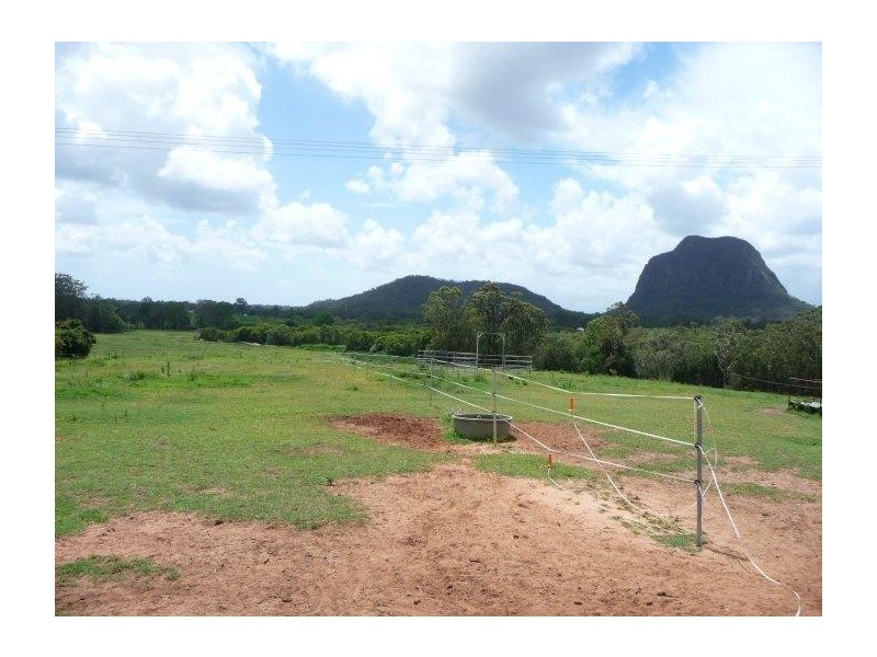Glass House Mountains QLD 4518