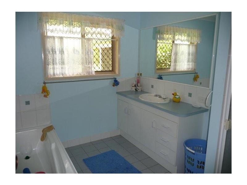 Glass House Mountains QLD 4518