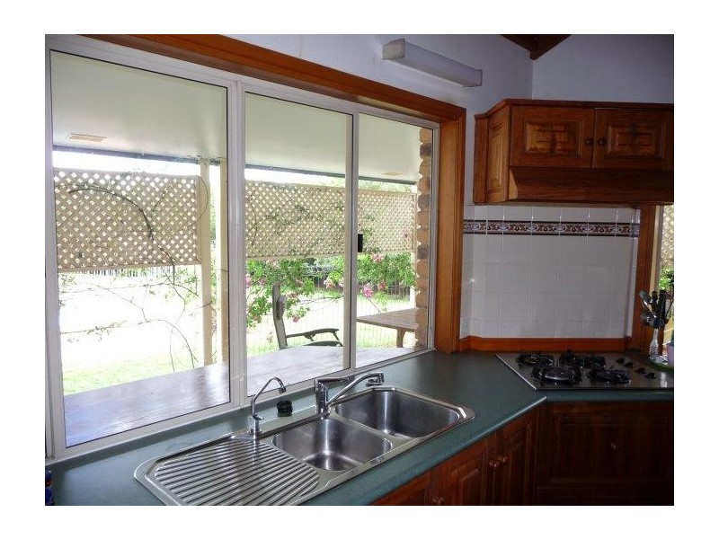 Glass House Mountains QLD 4518