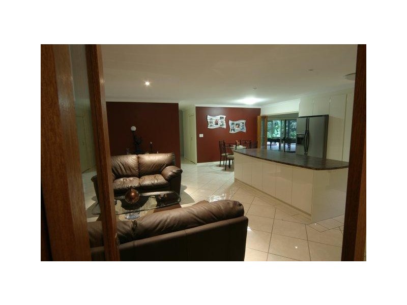 Glass House Mountains QLD 4518