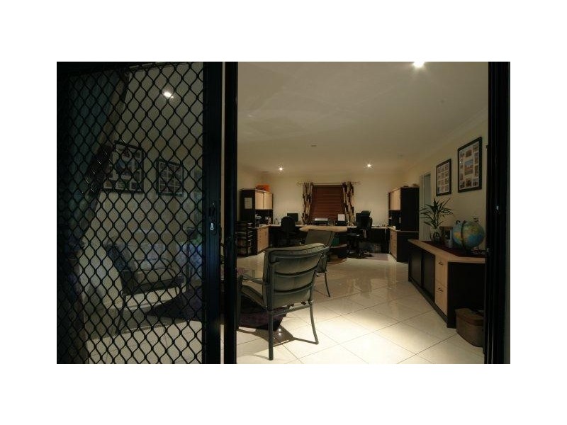 Glass House Mountains QLD 4518