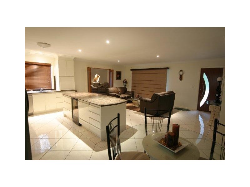 Glass House Mountains QLD 4518