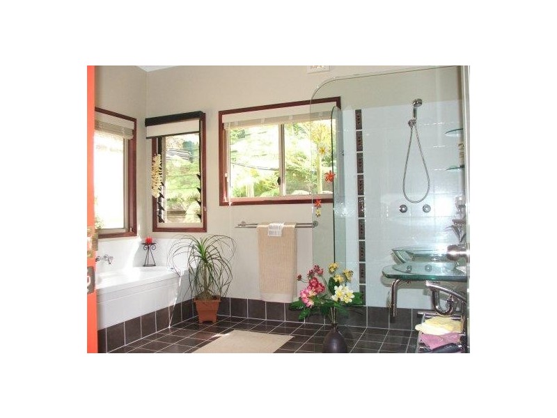 Diamond Valley QLD 4553