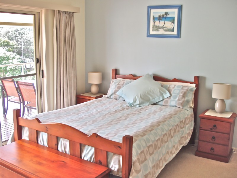 12 Home Street, Hat Head NSW 2440