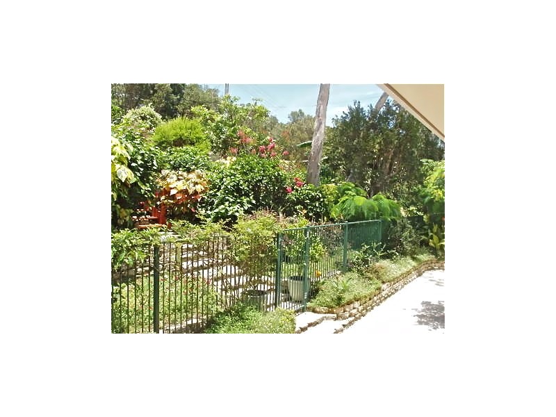 12 Home Street, Hat Head NSW 2440