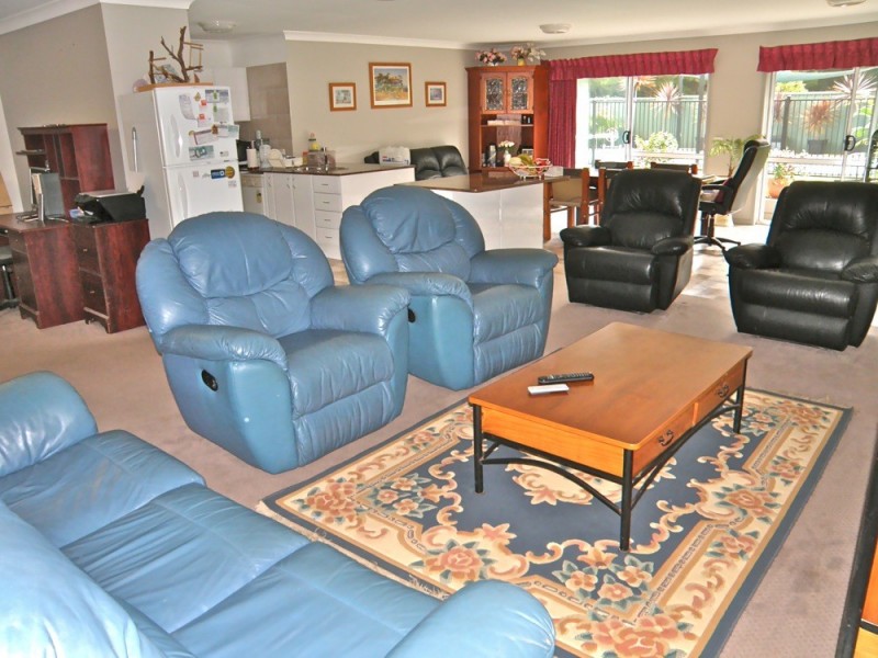 7 Slade Crescent, Port Macquarie NSW 2444