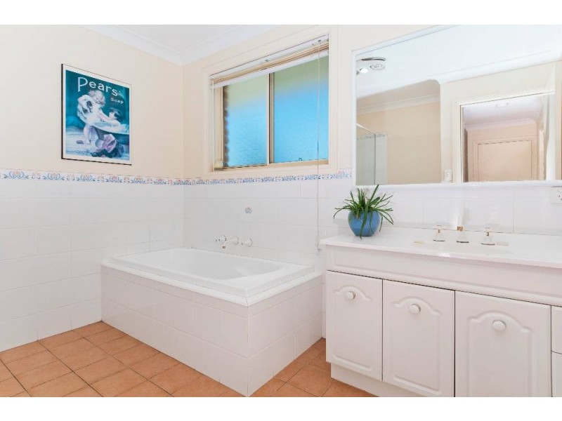 5 Chatfield Way, Port Macquarie NSW 2444