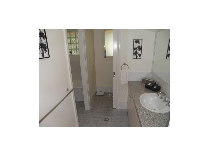 237 / Tasman Rd, Port Macquarie NSW 2444