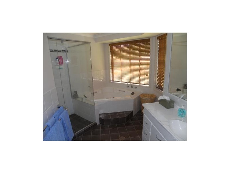 14 Verdale Place, King Creek NSW 2446