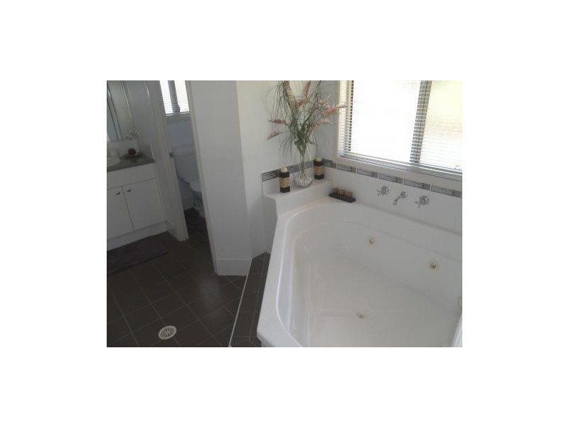 54 Crestwood Drive, Port Macquarie NSW 2444