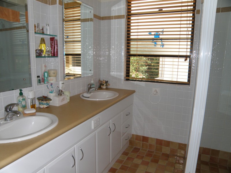 6 Matthew Flinders Drive, Port Macquarie NSW 2444