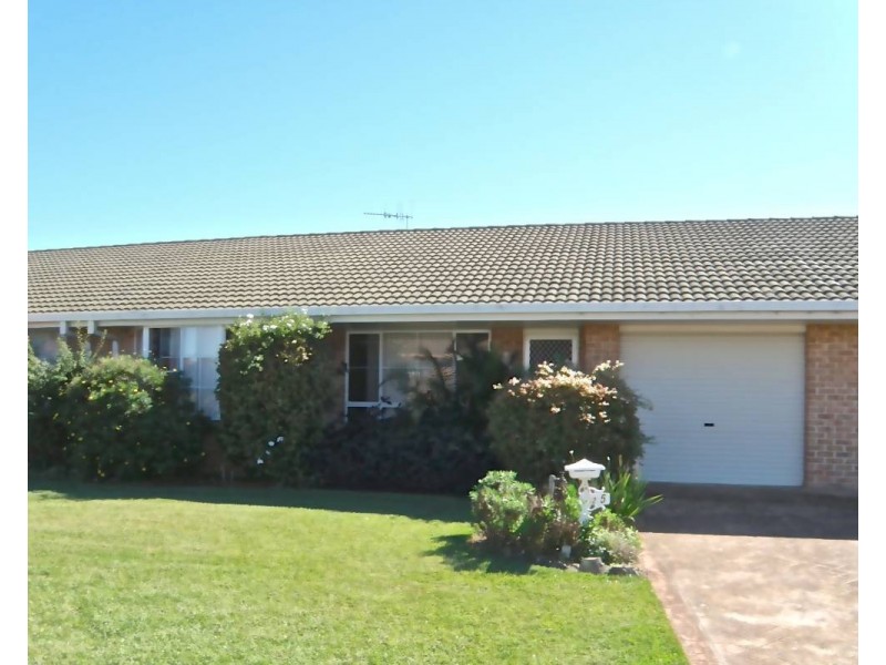 2/5 Hakea Place, Port Macquarie NSW 2444