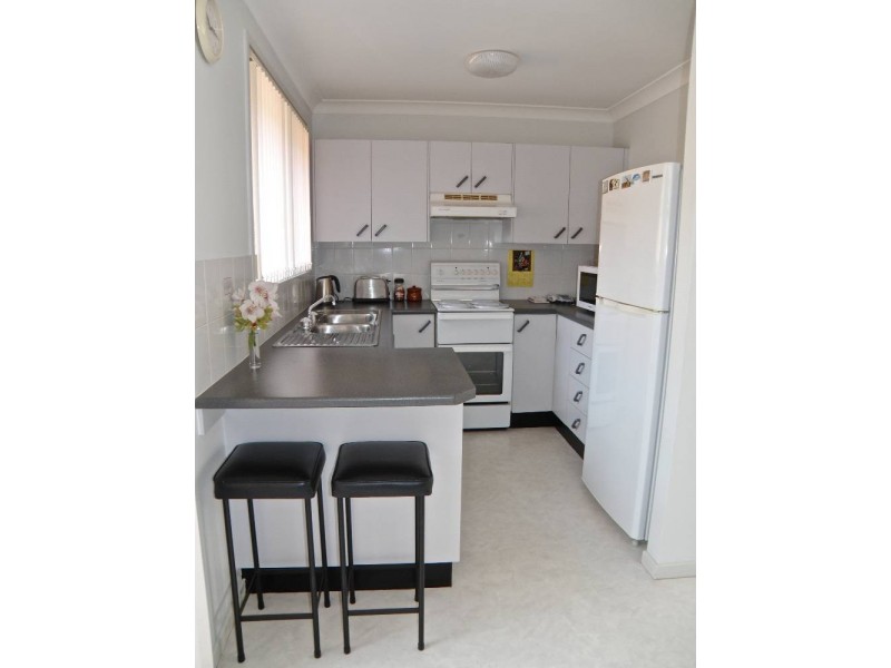 2 Woodgrove Close, Port Macquarie NSW 2444