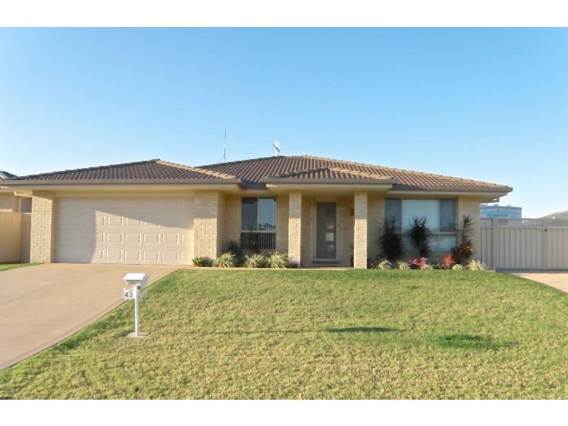 43 Braeroy Drive, Port Macquarie NSW 2444