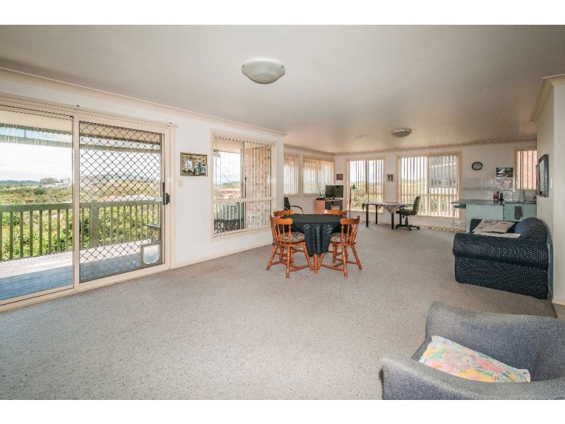 2/39 Burrawong Drive, Port Macquarie NSW 2444