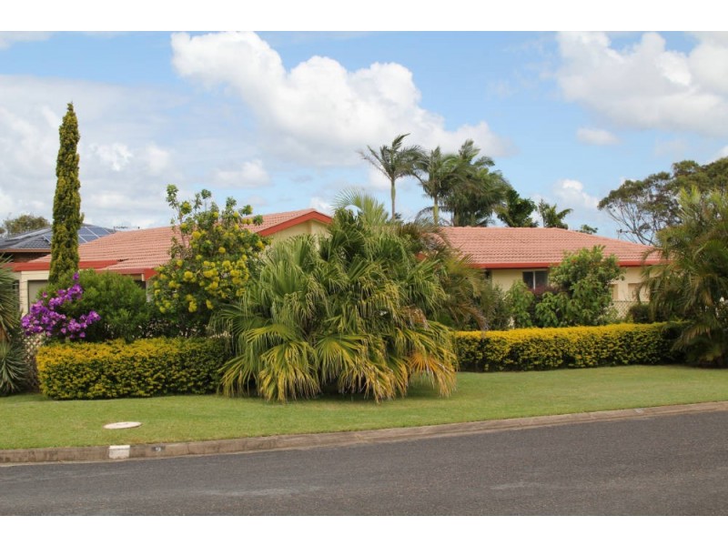 2 St Andrews Av, Port Macquarie NSW 2444
