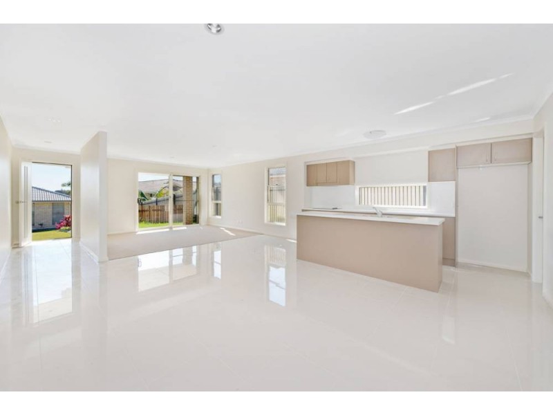 2/47 Friar Cl, Port Macquarie NSW 2444