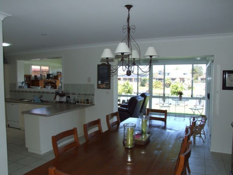 16 Laguna Pl, Port Macquarie NSW 2444