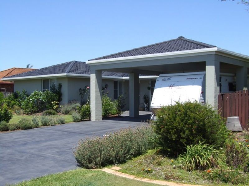 16 Laguna Pl, Port Macquarie NSW 2444