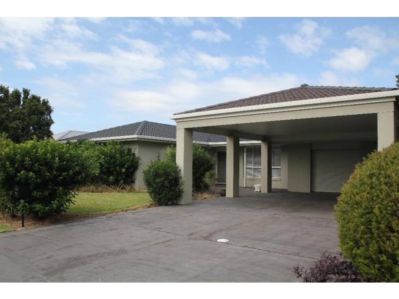 16 Laguna Pl, Port Macquarie NSW 2444