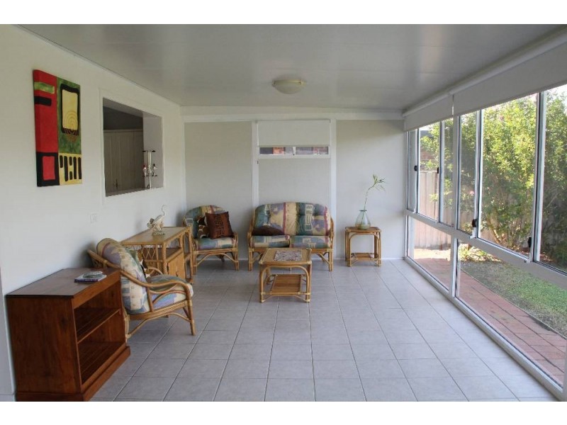 16 Laguna Pl, Port Macquarie NSW 2444