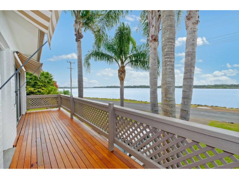 132 Settlement Pt Rd, Port Macquarie NSW 2444