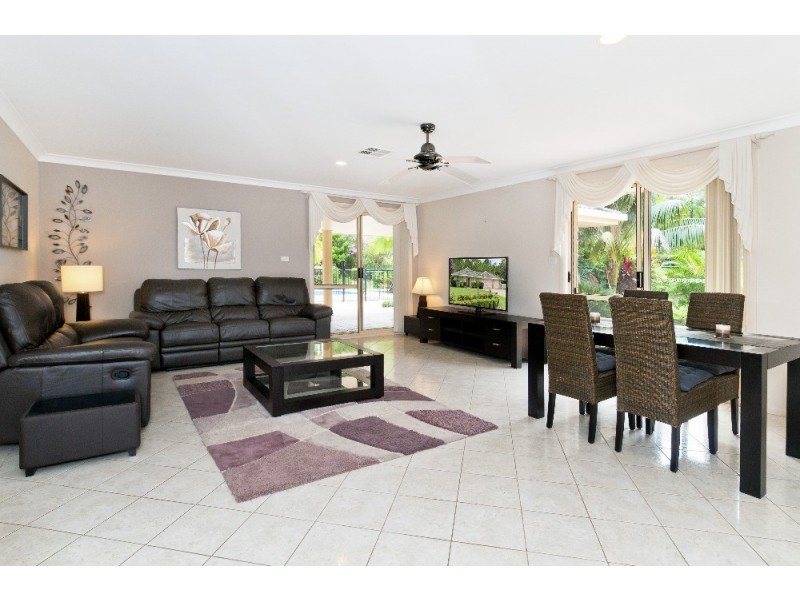 27 Lakeside Way, Lake Cathie NSW 2445