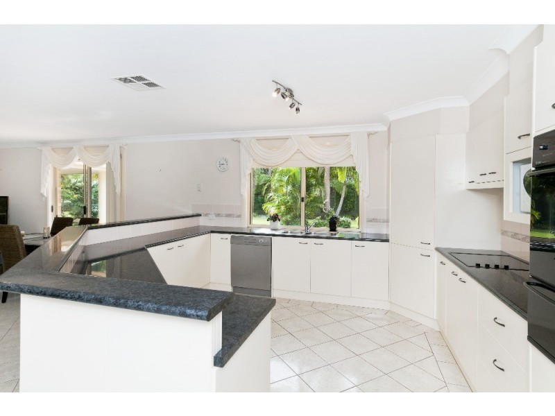 27 Lakeside Way, Lake Cathie NSW 2445