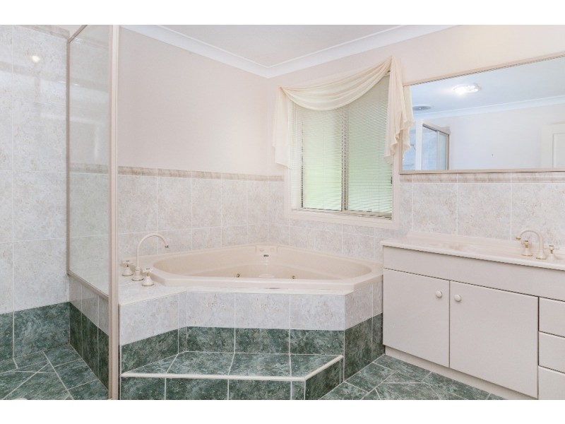 27 Lakeside Way, Lake Cathie NSW 2445