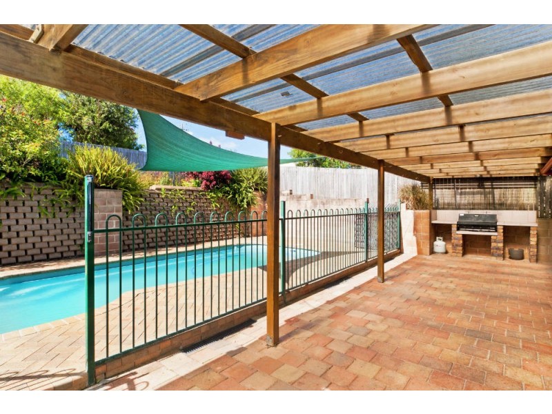 24 Fiona Crescent, Lake Cathie NSW 2445