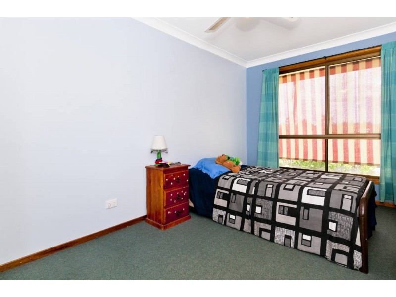 24 Fiona Crescent, Lake Cathie NSW 2445