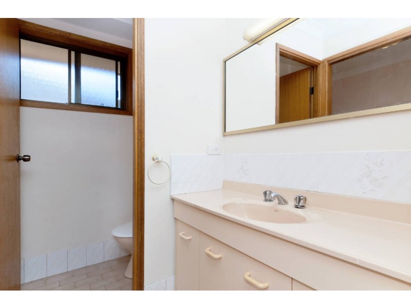 24 Fiona Crescent, Lake Cathie NSW 2445