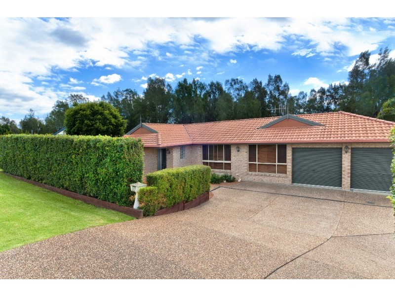 37 Abel Tasman Dr, Lake Cathie NSW 2445