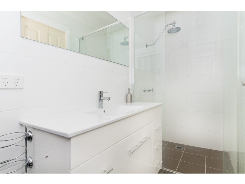 37 Abel Tasman Dr, Lake Cathie NSW 2445