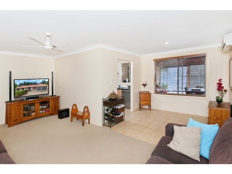 37 Abel Tasman Dr, Lake Cathie NSW 2445