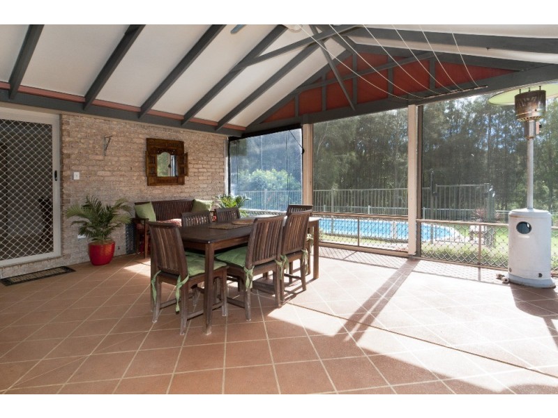 37 Abel Tasman Dr, Lake Cathie NSW 2445