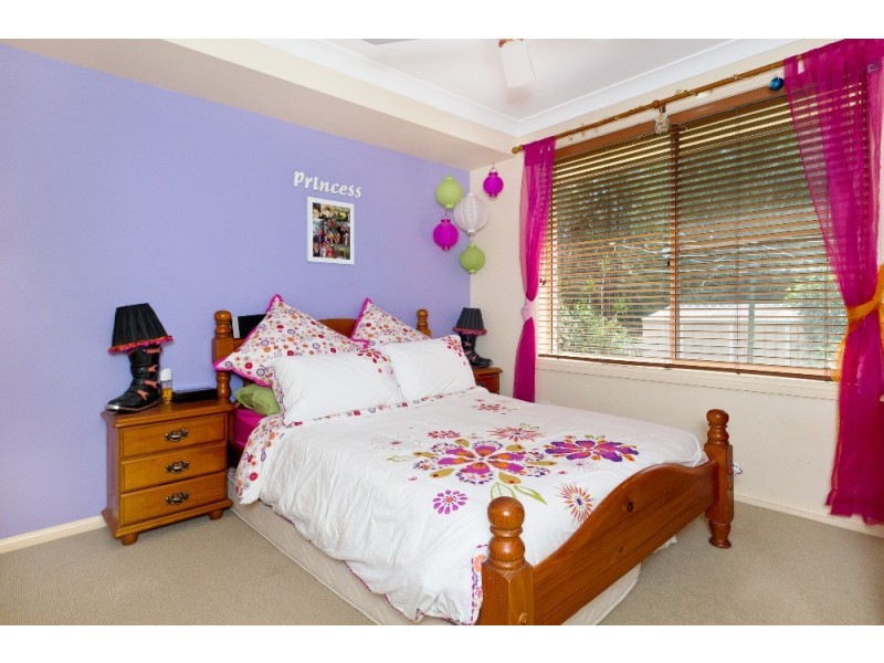 37 Abel Tasman Dr, Lake Cathie NSW 2445