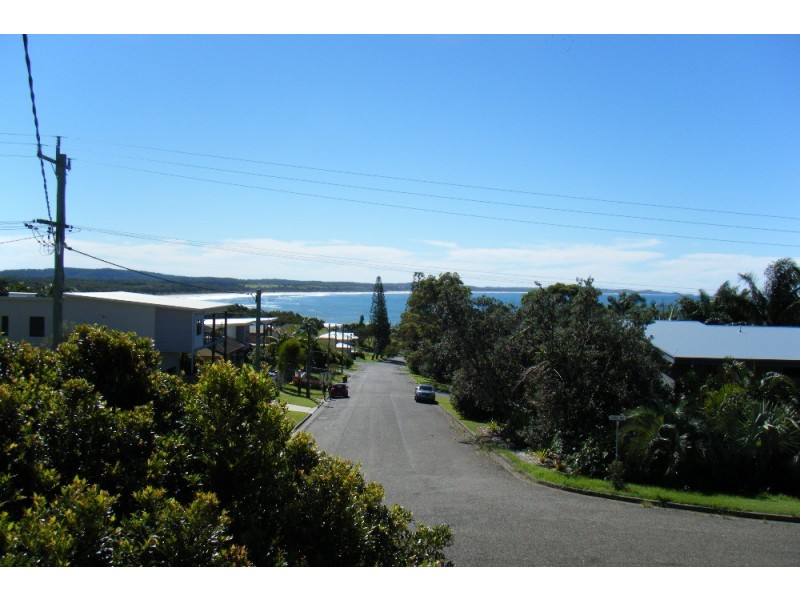 5 Third Ave, Bonny Hills NSW 2445