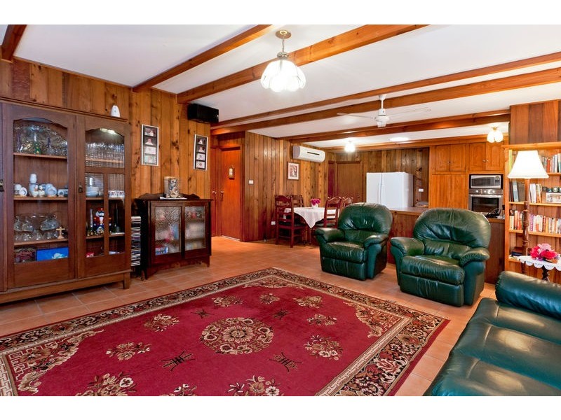 4 Talara Pl, Lake Cathie NSW 2445