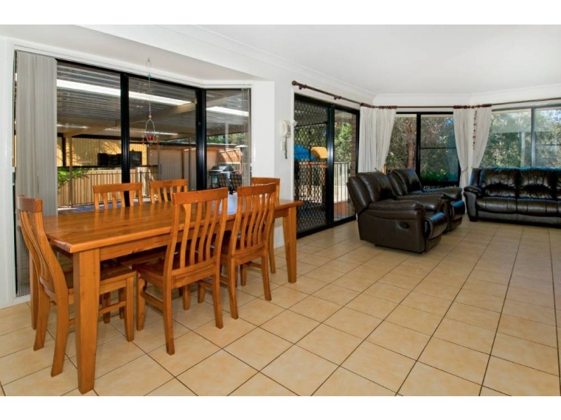 32  Bligh Pl, Lake Cathie NSW 2445