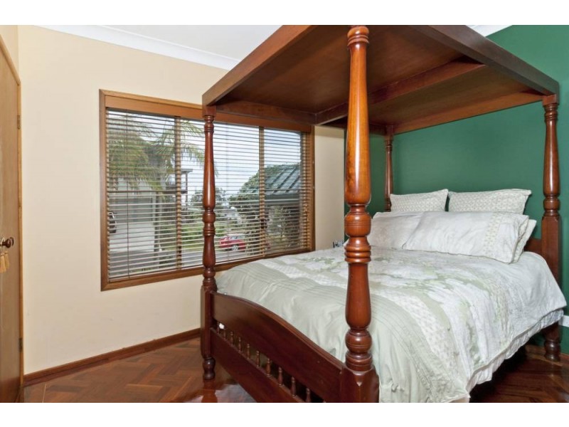 15 Orana Drive, Lake Cathie NSW 2445