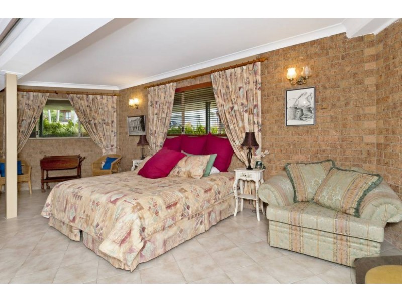 15 Orana Drive, Lake Cathie NSW 2445