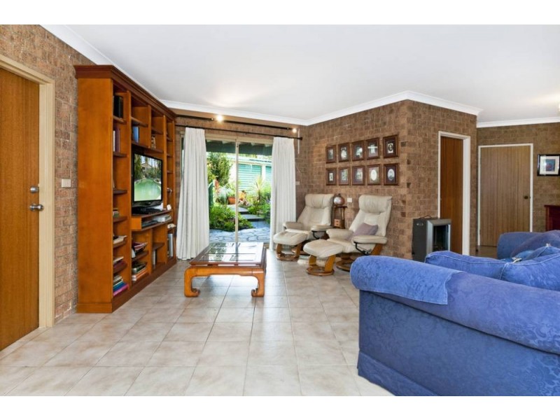 15 Orana Drive, Lake Cathie NSW 2445