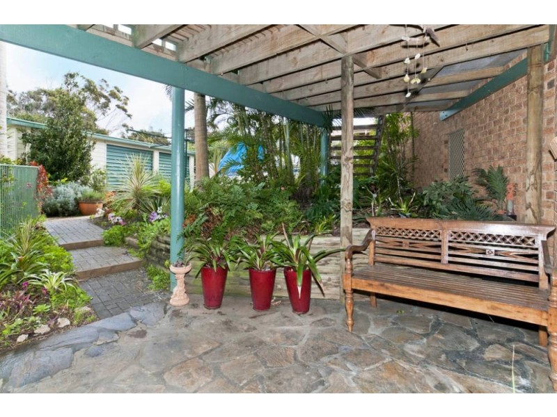 15 Orana Drive, Lake Cathie NSW 2445