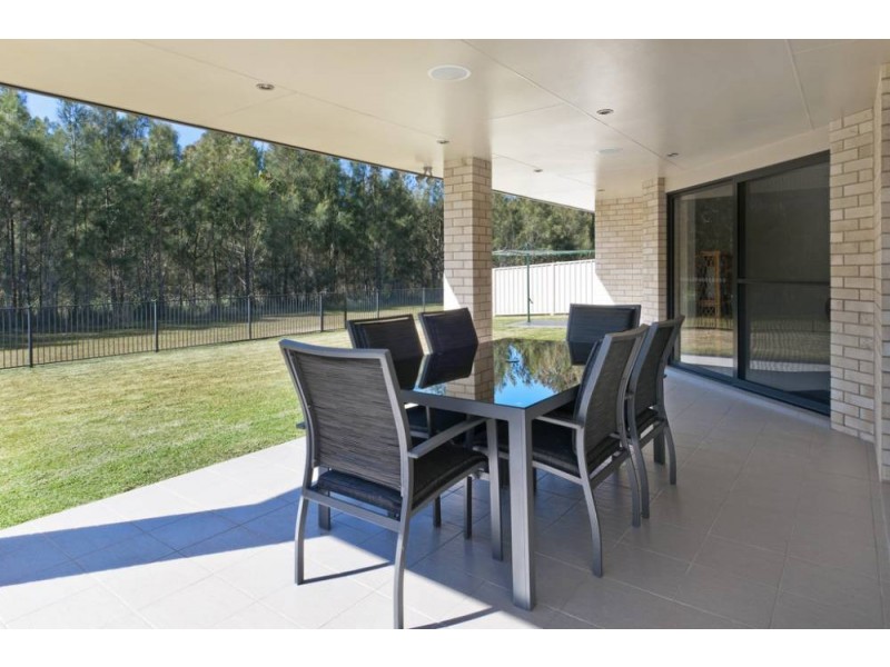 5 Buchan Place, Lake Cathie NSW 2445