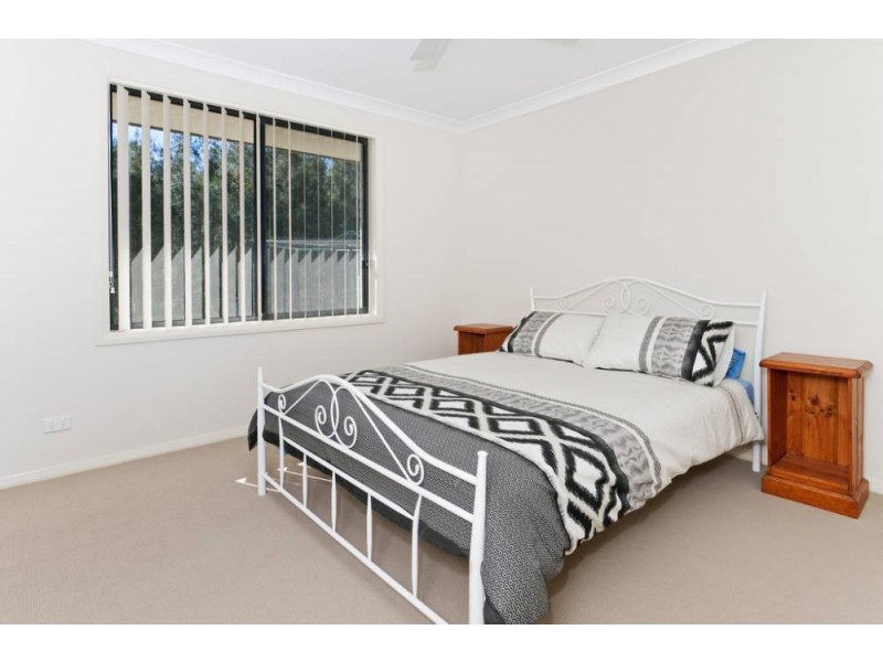 5 Buchan Place, Lake Cathie NSW 2445