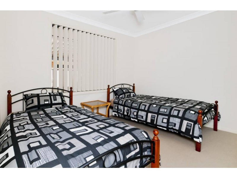 5 Buchan Place, Lake Cathie NSW 2445