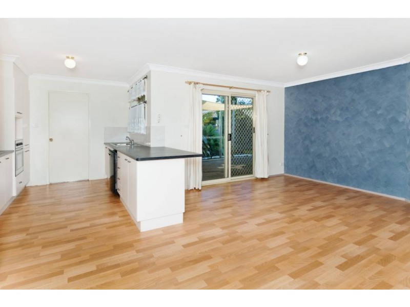 24 Abel Tasman Dr, Lake Cathie NSW 2445